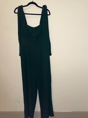 NWOT Francesca's Large Emerald Jumpsuit